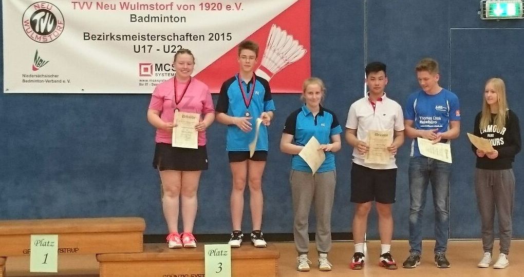 MD U17: Bezirksmeisterinnen: Josephine Dau/Lea Schaar (VfL Lüneburg), 3. Platz: Hanna Hilbertz/Joana Tietjen (TSV Wallhöfen)
