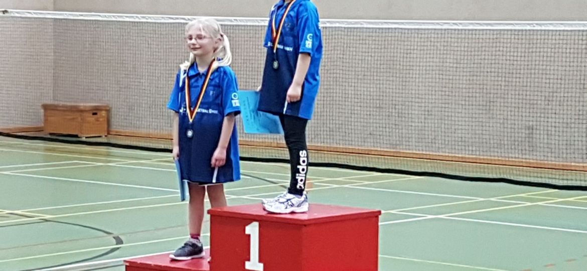 ME U9